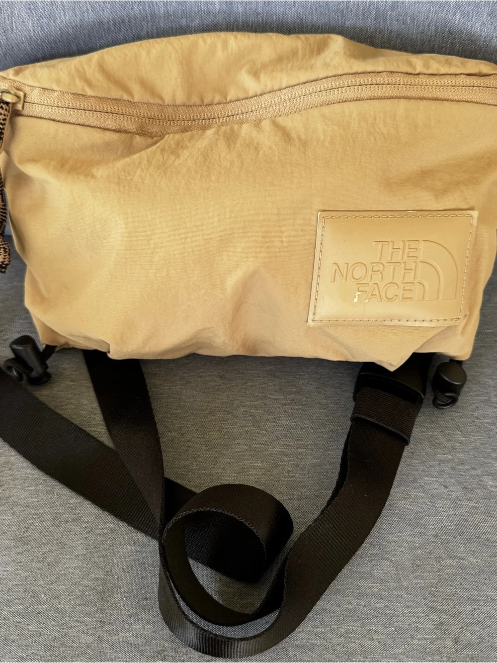 The North Face Never Stop Lumbar Fanny Pack Belt Bag Tan Beige Crossbody